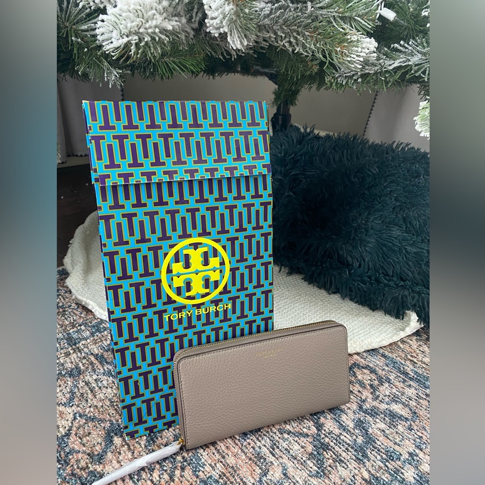 Tory Burch Perry Zip Continental Wallet (NEW)